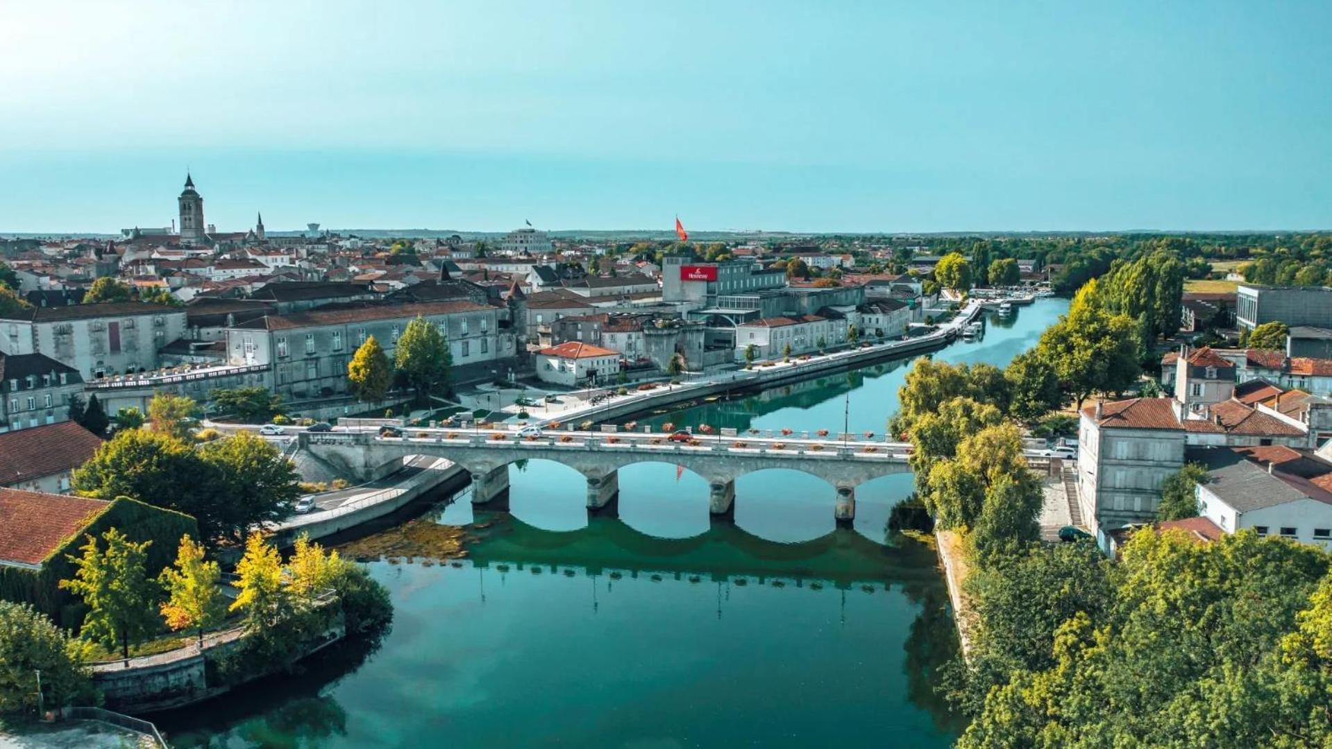 Maisonnette Au Coeur De Cognac Ngoại thất bức ảnh